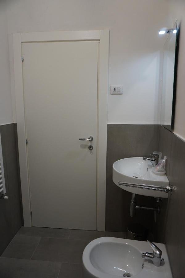 Holiday Rooms Флоренция Екстериор снимка